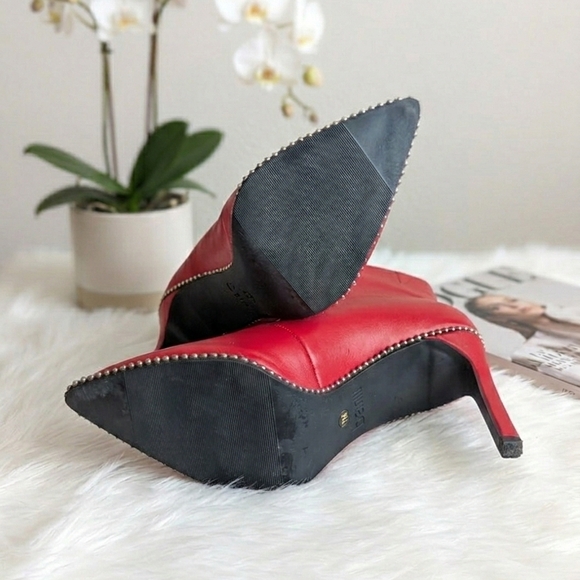 Gorgeous Red Leather Ankle Boots - Picture 4 of 5